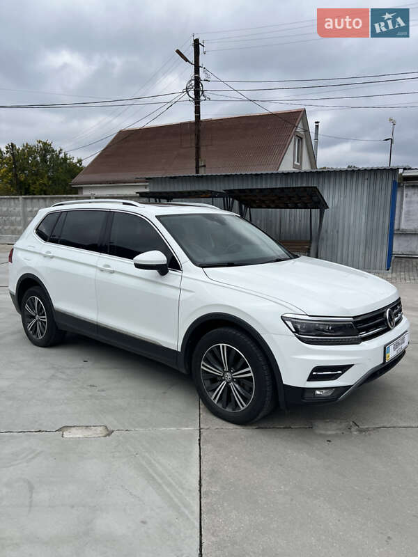 Внедорожник / Кроссовер Volkswagen Tiguan 2017 в Белой Церкви