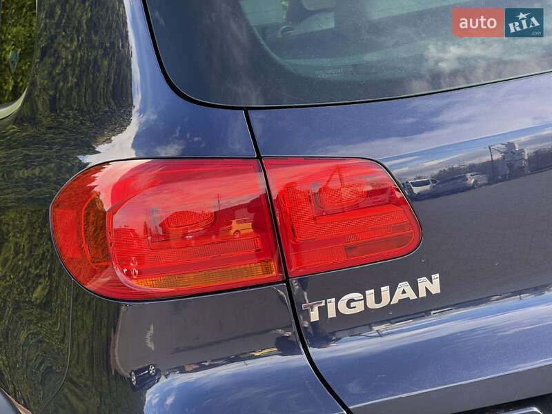 Позашляховик / Кросовер Volkswagen Tiguan 2015 в Стрию