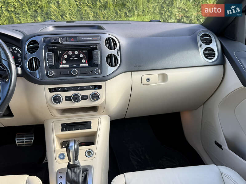 Позашляховик / Кросовер Volkswagen Tiguan 2015 в Стрию