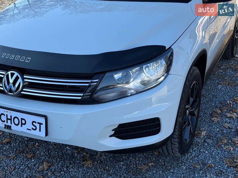 Внедорожник / Кроссовер Volkswagen Tiguan 2016 в Стрые
