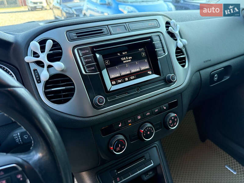 Внедорожник / Кроссовер Volkswagen Tiguan 2016 в Стрые
