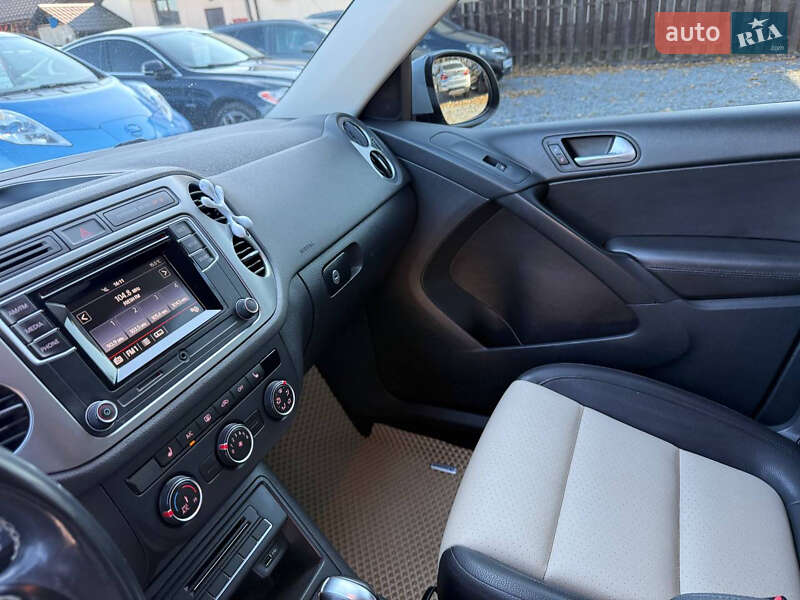 Внедорожник / Кроссовер Volkswagen Tiguan 2016 в Стрые