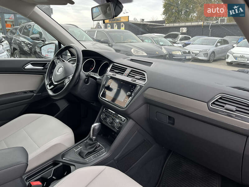 Внедорожник / Кроссовер Volkswagen Tiguan 2017 в Львове фото 22 Внедорожник / Кроссовер Volkswagen Tiguan 2017 в Львове