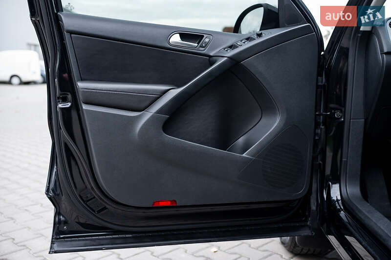 Внедорожник / Кроссовер Volkswagen Tiguan 2016 в Киеве фото 20 Внедорожник / Кроссовер Volkswagen Tiguan 2016 в Киеве