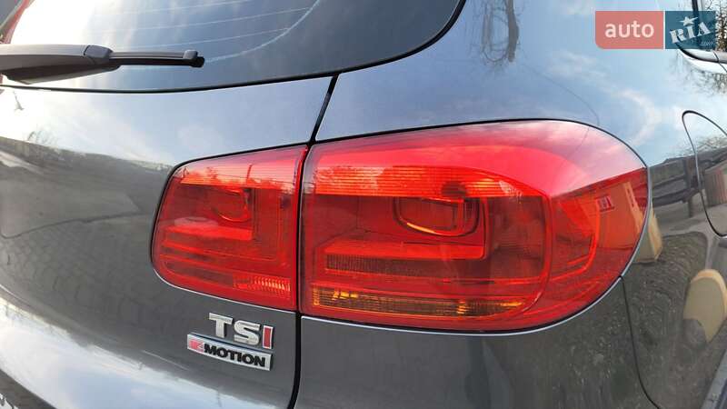 Внедорожник / Кроссовер Volkswagen Tiguan 2015 в Косове