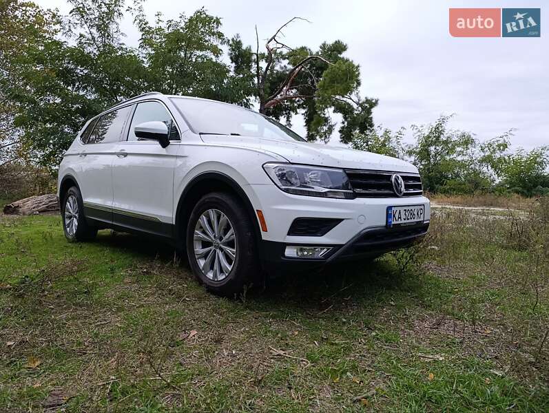 Внедорожник / Кроссовер Volkswagen Tiguan 2017 в Киеве фото 8 Внедорожник / Кроссовер Volkswagen Tiguan 2017 в Киеве