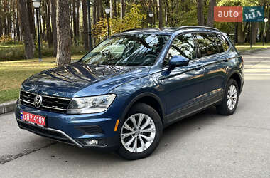 Внедорожник / Кроссовер Volkswagen Tiguan 2018 в 
