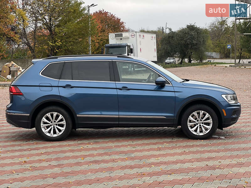 Внедорожник / Кроссовер Volkswagen Tiguan 2017 в Белой Церкви фото 4 Внедорожник / Кроссовер Volkswagen Tiguan 2017 в Белой Церкви