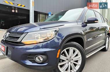 Позашляховик / Кросовер Volkswagen Tiguan 2011 в Києві