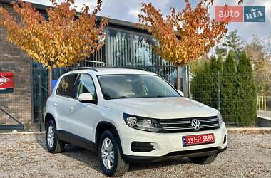 Внедорожник / Кроссовер Volkswagen Tiguan 2016 в Виннице