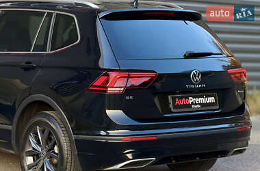 Внедорожник / Кроссовер Volkswagen Tiguan 2021 в 