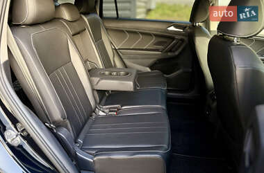 Внедорожник / Кроссовер Volkswagen Tiguan 2021 в 