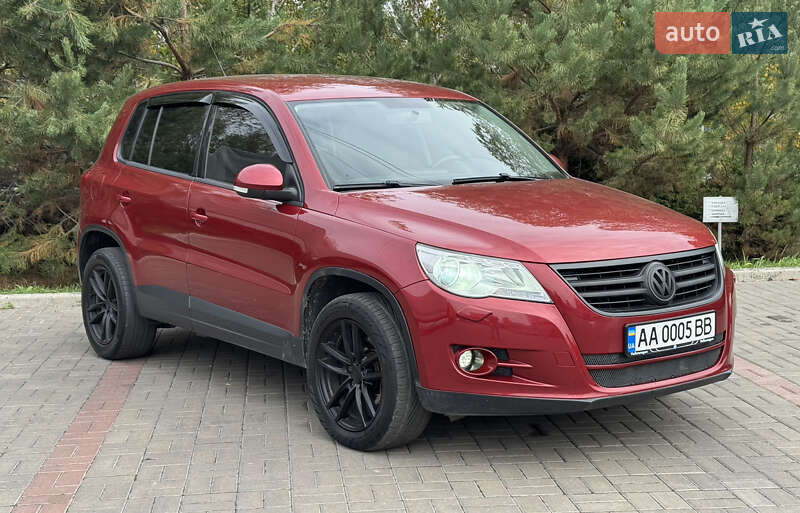 Внедорожник / Кроссовер Volkswagen Tiguan 2008 в Киеве фото 3 Внедорожник / Кроссовер Volkswagen Tiguan 2008 в Киеве