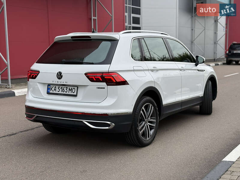 Внедорожник / Кроссовер Volkswagen Tiguan 2022 в Киеве