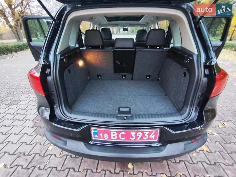 Внедорожник / Кроссовер Volkswagen Tiguan 2014 в Миргороде