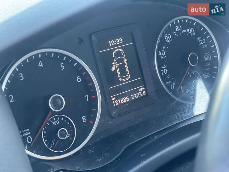 Внедорожник / Кроссовер Volkswagen Tiguan 2016 в Ровно