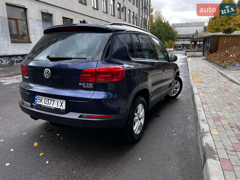 Внедорожник / Кроссовер Volkswagen Tiguan 2015 в Ровно фото 5 Внедорожник / Кроссовер Volkswagen Tiguan 2015 в Ровно