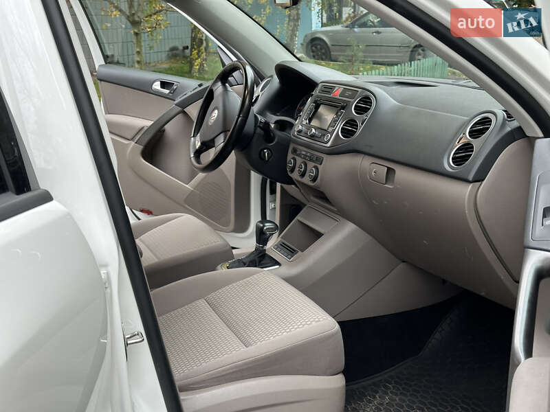 Внедорожник / Кроссовер Volkswagen Tiguan 2008 в Киеве фото 48 Внедорожник / Кроссовер Volkswagen Tiguan 2008 в Киеве