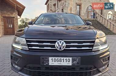 Внедорожник / Кроссовер Volkswagen Tiguan 2020 в 