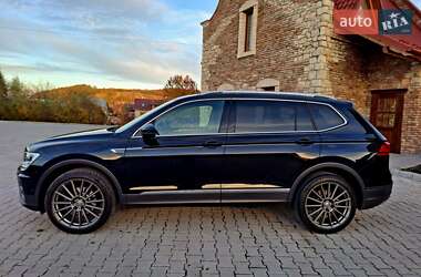 Внедорожник / Кроссовер Volkswagen Tiguan 2020 в 