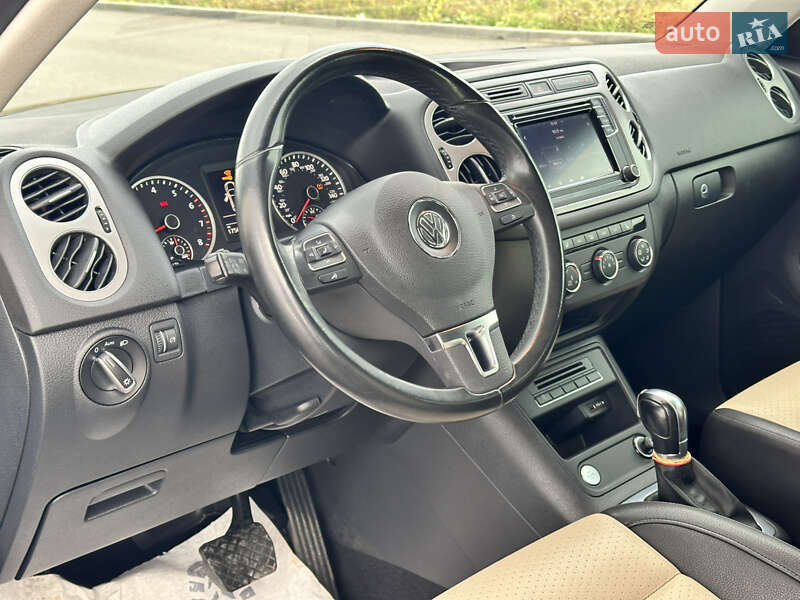 Внедорожник / Кроссовер Volkswagen Tiguan 2017 в Виннице