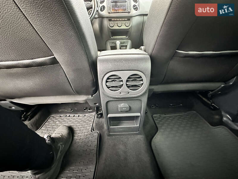Внедорожник / Кроссовер Volkswagen Tiguan 2017 в Виннице