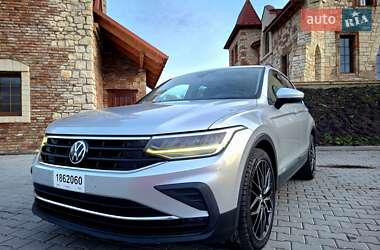 Позашляховик / Кросовер Volkswagen Tiguan 2021 в Бережанах