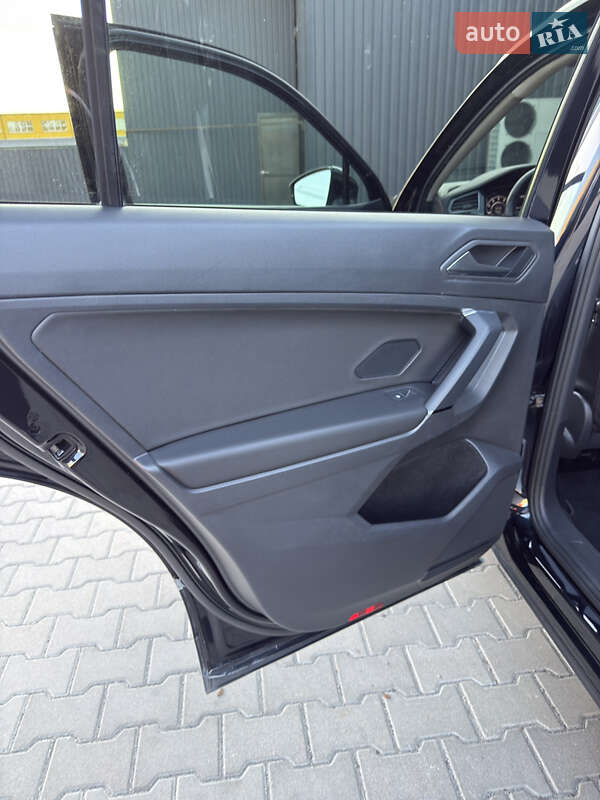 Позашляховик / Кросовер Volkswagen Tiguan 2019 в Рівному фото 38 Позашляховик / Кросовер Volkswagen Tiguan 2019 в Рівному