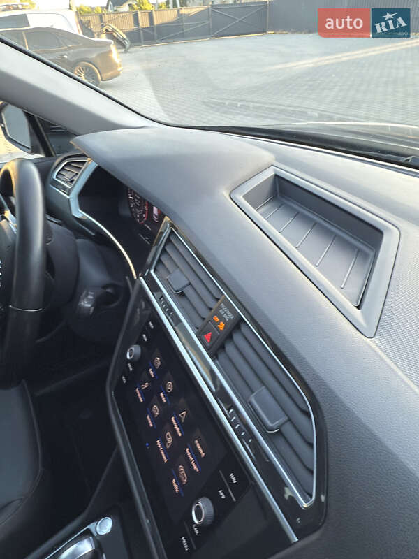 Позашляховик / Кросовер Volkswagen Tiguan 2019 в Рівному фото 48 Позашляховик / Кросовер Volkswagen Tiguan 2019 в Рівному