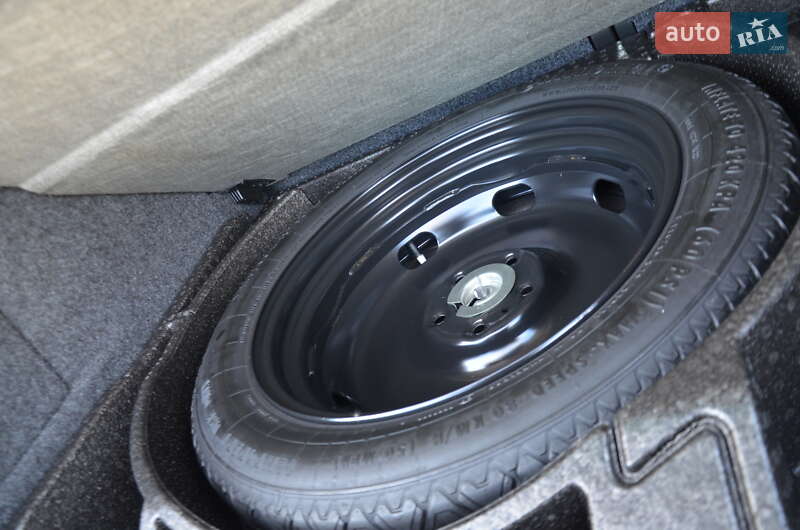 Внедорожник / Кроссовер Volkswagen Tiguan 2015 в Дрогобыче