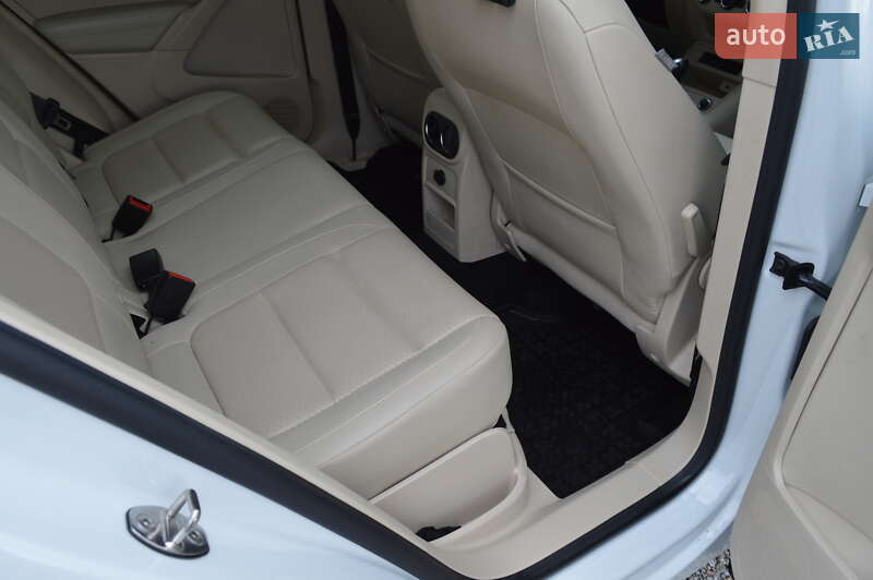 Внедорожник / Кроссовер Volkswagen Tiguan 2017 в Кропивницком фото 16 Внедорожник / Кроссовер Volkswagen Tiguan 2017 в Кропивницком