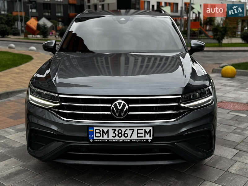 Внедорожник / Кроссовер Volkswagen Tiguan 2023 в Киеве
