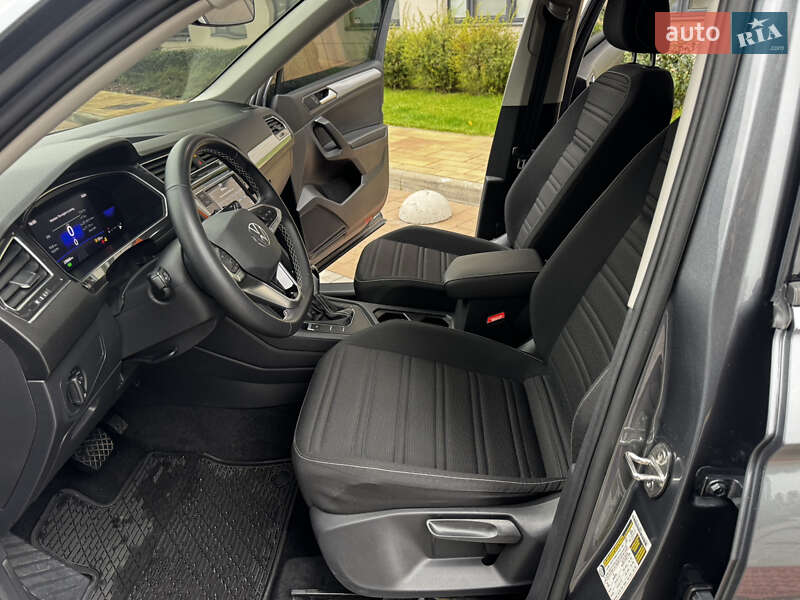 Внедорожник / Кроссовер Volkswagen Tiguan 2023 в Киеве