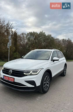 Позашляховик / Кросовер Volkswagen Tiguan 2021 в  фото 5 Позашляховик / Кросовер Volkswagen Tiguan 2021 в