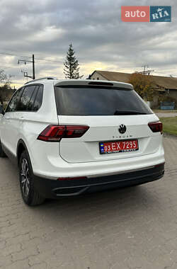Позашляховик / Кросовер Volkswagen Tiguan 2021 в  фото 24 Позашляховик / Кросовер Volkswagen Tiguan 2021 в