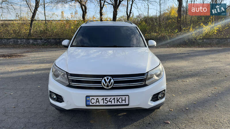 Внедорожник / Кроссовер Volkswagen Tiguan 2015 в Корсуне-Шевченковском фото 3 Внедорожник / Кроссовер Volkswagen Tiguan 2015 в Корсуне-Шевченковском