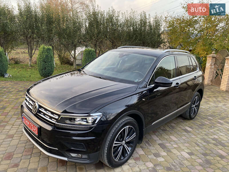 Внедорожник / Кроссовер Volkswagen Tiguan 2018 в Черновцах