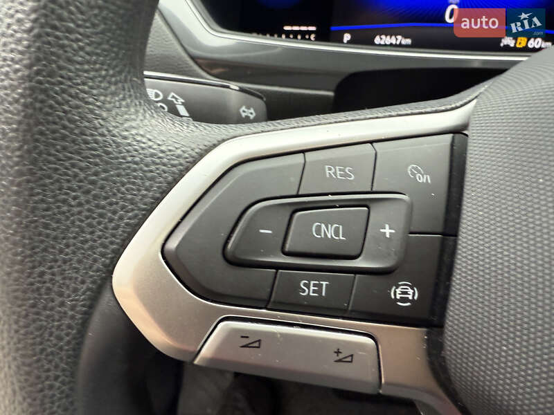 Внедорожник / Кроссовер Volkswagen Tiguan 2022 в Киеве