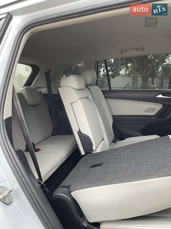 Позашляховик / Кросовер Volkswagen Tiguan 2018 в Вінниці фото 36 Позашляховик / Кросовер Volkswagen Tiguan 2018 в Вінниці