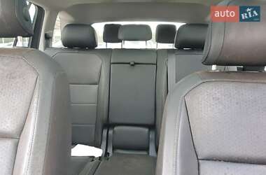 Внедорожник / Кроссовер Volkswagen Tiguan 2019 в 