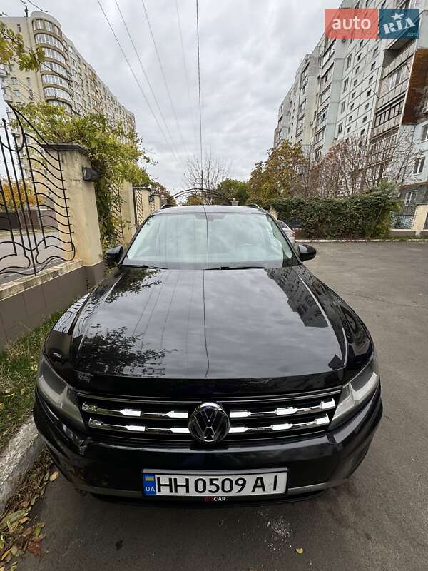 Внедорожник / Кроссовер Volkswagen Tiguan 2019 в Одессе фото 2 Внедорожник / Кроссовер Volkswagen Tiguan 2019 в Одессе