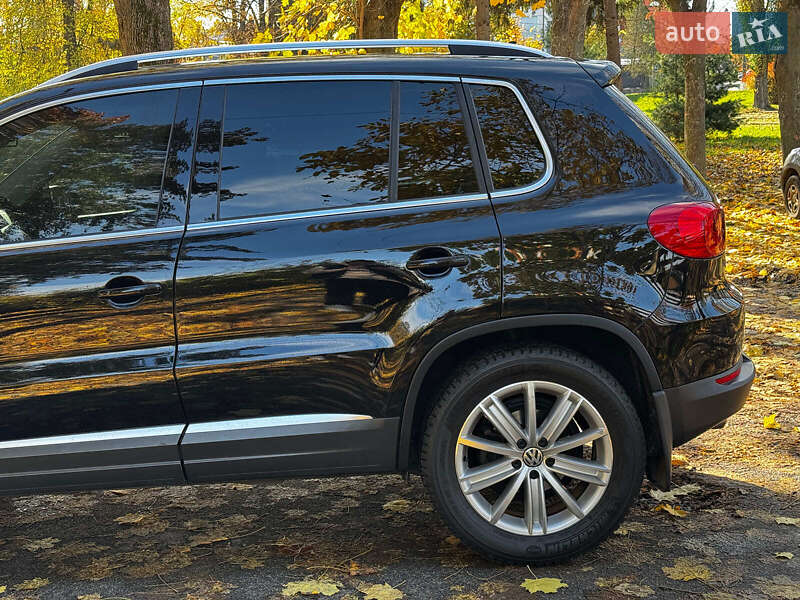 Внедорожник / Кроссовер Volkswagen Tiguan 2012 в Киеве