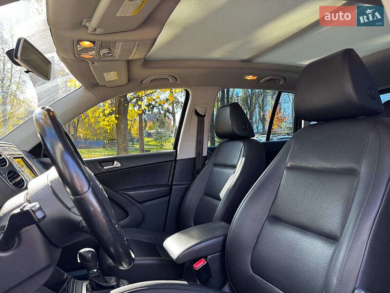 Внедорожник / Кроссовер Volkswagen Tiguan 2012 в Киеве