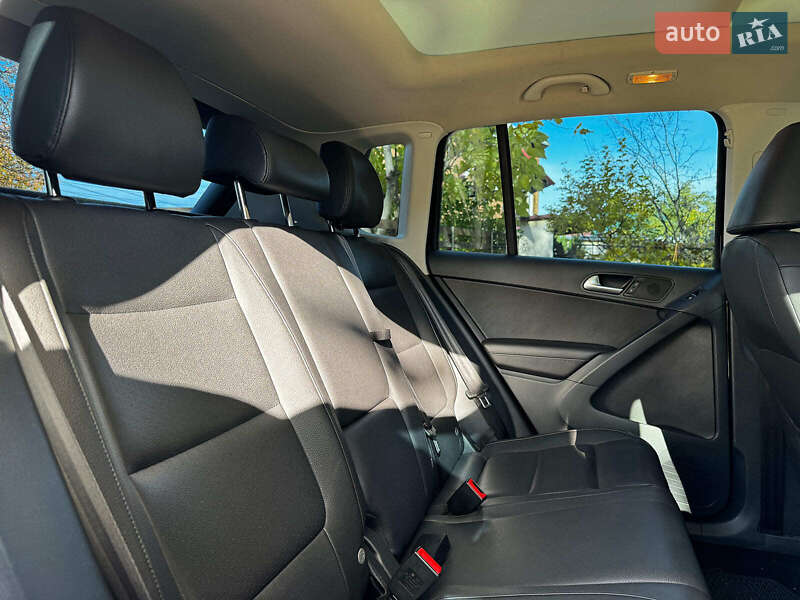 Внедорожник / Кроссовер Volkswagen Tiguan 2012 в Киеве
