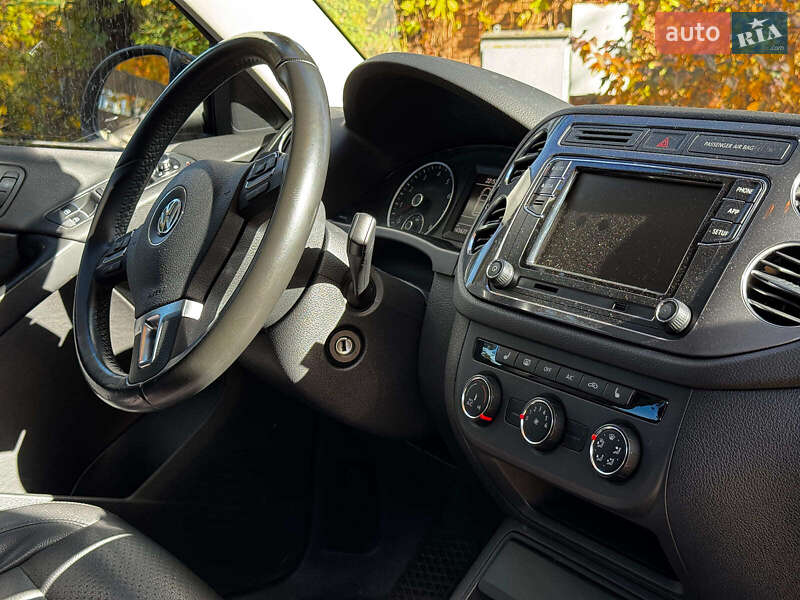 Внедорожник / Кроссовер Volkswagen Tiguan 2012 в Киеве