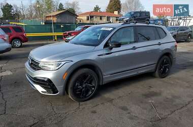 Внедорожник / Кроссовер Volkswagen Tiguan 2023 в 