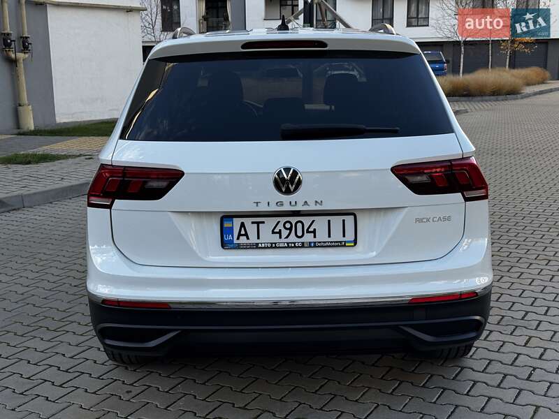 Позашляховик / Кросовер Volkswagen Tiguan 2022 в Івано-Франківську