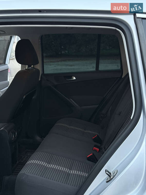 Позашляховик / Кросовер Volkswagen Tiguan 2009 в Ізяславі