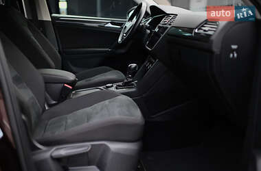 Позашляховик / Кросовер Volkswagen Tiguan 2018 в  фото 55 Позашляховик / Кросовер Volkswagen Tiguan 2018 в
