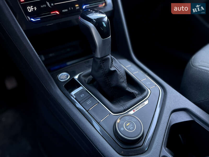 Внедорожник / Кроссовер Volkswagen Tiguan 2023 в Львове